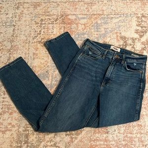 Wrangler Jeans- high rise vintage taper